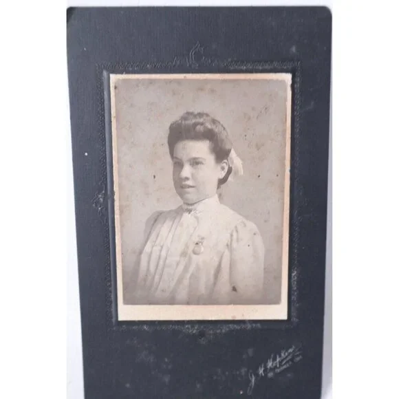 5 Victorian Photographs on Board Men Women Portrait Vintage Black White Picture - Picture 5 of 6